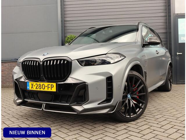 BMW X5 xDrive50e M Sport | Sky Lounge | M Stoelen | Carbon Exterieur/Interieur | trekhaak | Bomvol