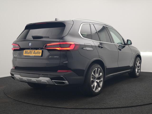 BMW X5 xDrive45e X Line PHEV 395pk Dealer O.H. | Luchtvering | Camera | Adaptief Onderstel | Lederen Sportstoelen Memory | Hifi Audio | Apple Carplay | Sfeerverlichting | Navigatie | DAB | Plug In Hybrid |