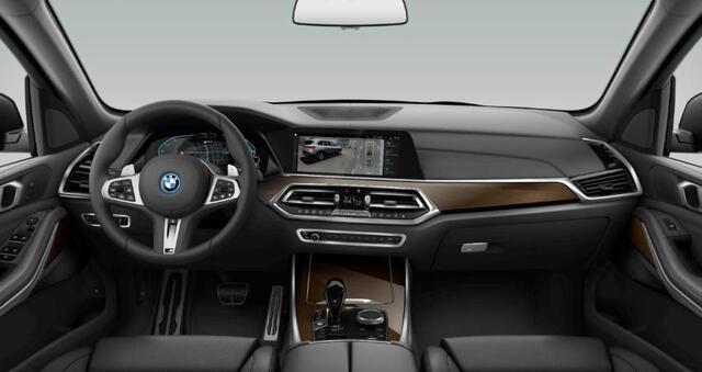 BMW X5 xDrive45e High Executive M Sport - Panoramadak - Driving Assistant Professional - Comfortstoelen - Head up - Warmte Comfort Pack - Stoelventilatie - Soft Close - Parking Assistant Plus - Hifi - Akoestische ramen -