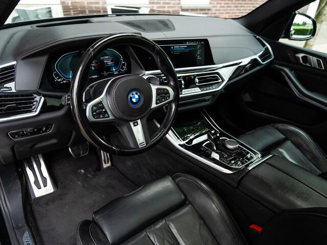 BMW X5 xDrive45e High Executive M-pakket | Individual Volleder | Softclose | Panoramadak | Elek trekhaak | HUD | Shadowline | Adap Cruise | Luchtvering | 21" | M-sportremmen | CarPlay | Etc.. 11/2022