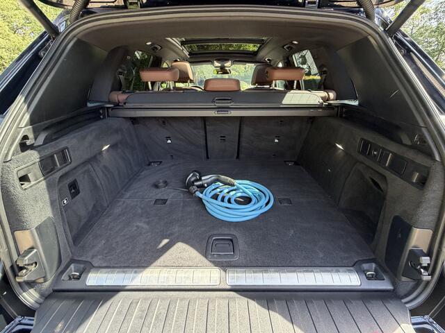 BMW X5 xDrive45e High Executive M-Pakket/Pano/Trekhaak/HUD/Carplay/Luchtvering