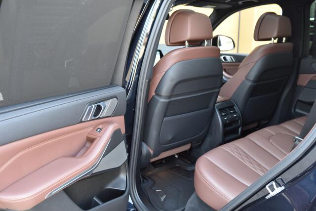 BMW X5 xDrive45e High Executive * M-Pakket * Laser * SOH 89% * Panoramadak * Comfortstoelen * Harman/Kardon * 22' Lm * 1e Eigenaar * Dealeronderhouden *