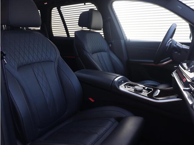 BMW X5 xDrive50e | M Sportpakket Pro | Panodak | Head-Up | Massage | Sky Lounge | Driving Assistant Prof. | Harman Kardon | Stoelventilatie | Soft Close | Parking Assistant Prof. | 21'' LM