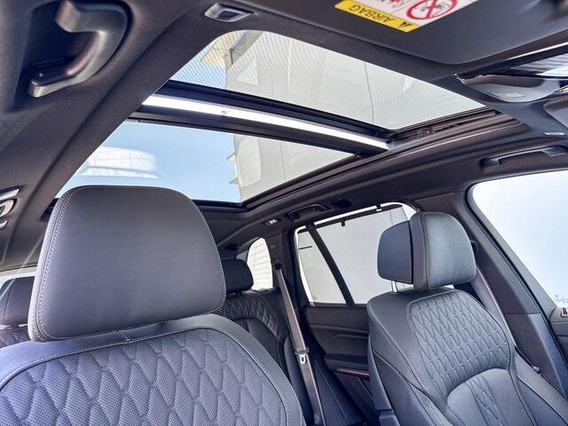 BMW X5 xDrive50e M-Sport Pro / 22 inch / Glazen schuifdak / Harman Kardon Audio / Uitgebreid lederen bekleding / Driving Assistant Prof