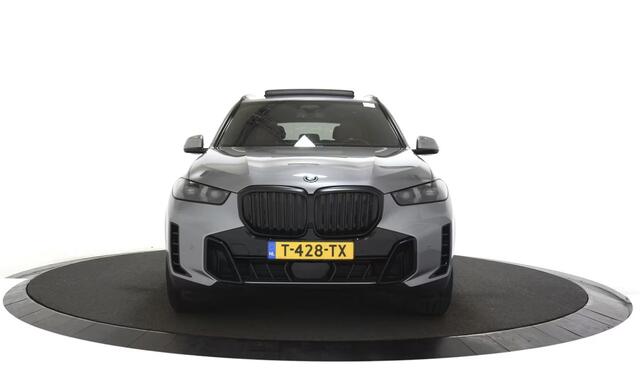 BMW X5 xDrive50e Launch Edition M-Sport Zwart Optiek Pano ACC HUD Trekhaak Luchtvering NL Auto!