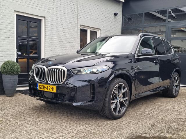 BMW X5 xDrive50e PANO / 360 CAMERA / TREKHAAK / M PAKKET