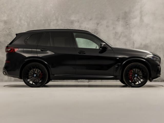 BMW X5 xDrive45e M Sport High Executive 394Pk Automaat (PANORAMADAK, SCHAALSTOELEN, LASER KOPLAMPEN, LUCHTVERING, COMFORT ZETELS, HEAD-UP DISPLAY, STOELVENTILATIE, CARBON PAKKET, CRYSTAL PAKKET, HARMAN/KARDON, NIEUWSTAAT)