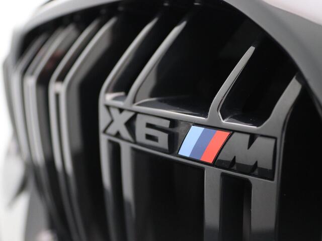 BMW X6 M Competition | Glazen panoramadak | Bowers & Wilkins | Parking Assistant Plus | Laserlight | Driving Assistant Professional | Trekhaak | Soft-Close | Massagefunctie | 21/22''
