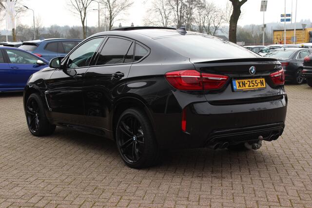 BMW X6 M / NL Auto! / Full option! / NIEUWSTAAT! / Trekhaak / Schuifdak / 360Camera / Carbon intr. / B&O / Softclose / Leder / 21'' / Standkachel / Entertainment System / Luchtvering / Stoelventilatie