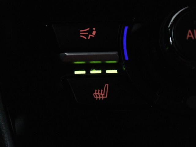 BMW X6 xDrive35i High Executive | Schuifdak | Adaptive cruise | Bang& Olufsen | Leder | Stoelverwarming | Carplay | Camera | Keyless | Navigatie | Stuurverwarming | Origineel NL