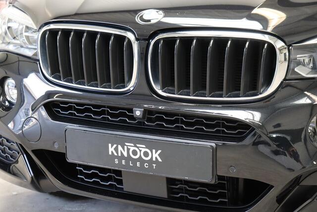 BMW X6 xDrive35i High Executive M Sport Pakket Automaat / Navigatiesysteem Professional / Driving Assistant Plus / Schuif-/kanteldak / Trekhaak / Adaptief M-onderstel / Comfortstoelen / Head-Up Display / Adaptieve LED-koplamp / Shadow Line / 20 Inch / Extra Geti