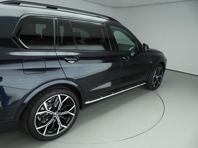 BMW X7 xDrive40i | M-Sportpakket | LED | Leder | HUD | Schuifdak | trekhaak | Active cruise | DAB | Harman-kardon sound | Alu 22 inch