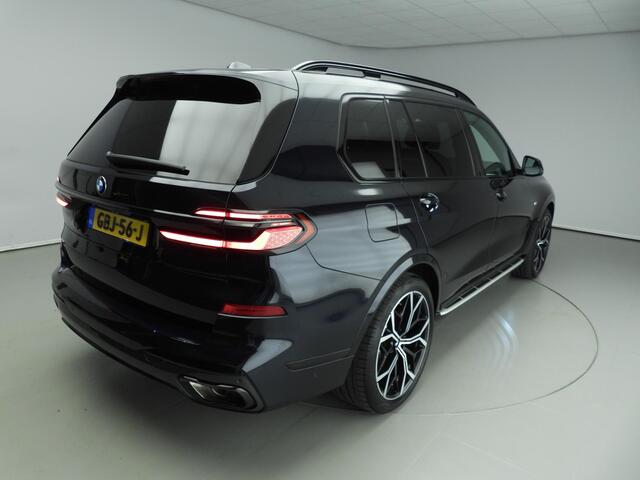 BMW X7 xDrive40i | M-Sportpakket | LED | Leder | HUD | Schuifdak | trekhaak | Active cruise | DAB | Harman-kardon sound | Alu 22 inch