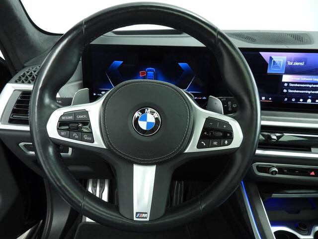 BMW X7 xDrive40i | M-Sportpakket | LED | Leder | HUD | Schuifdak | trekhaak | Active cruise | DAB | Harman-kardon sound | Alu 22 inch