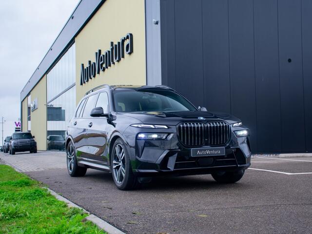 BMW X7 xDrive40i | Trekhaak | Schuif-/kantel Pano | Head-Up | 7 Persoons | 360 Camera