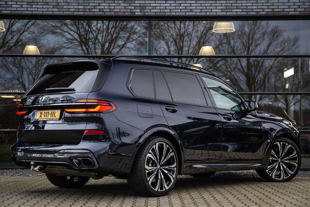 BMW X7 M60i xDrive , BTW,Panoramadak, Massagestoelen, Stoelverkoeling/verwarming, Skylounge,