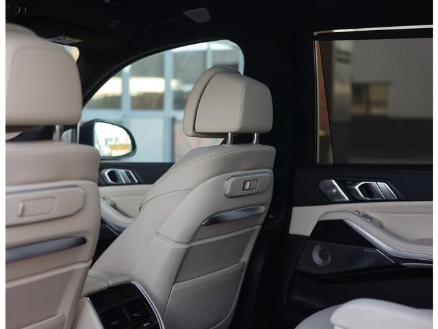 BMW X7 40i xDrive | Skylounge - Bowers & Wilkins - Trekhaak