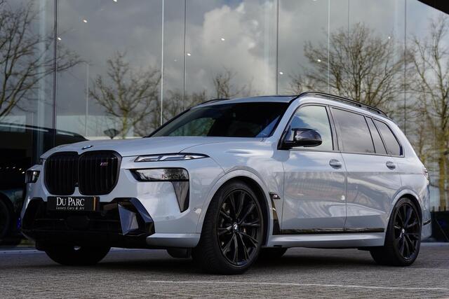 BMW X7 M 60 I X DRIVE 6 P / Individual / Sky Lounge / BTW