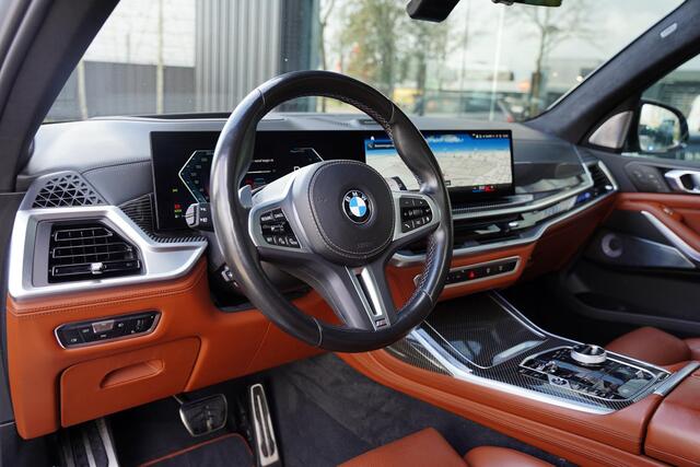 BMW X7 M 60 I X DRIVE 6 P / Individual / Sky Lounge / BTW
