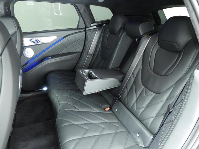 BMW XM Driving Assistant Professional | Bowers & Wilkins