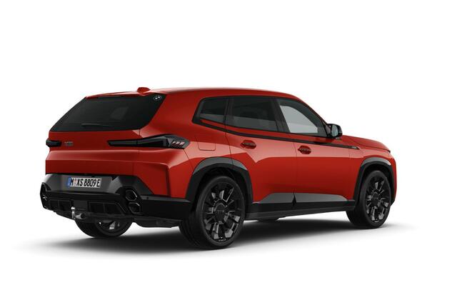 BMW XM PHEV 50e M Carbon interieur afwerking / Trekhaak Elektrisch / Driving Assistant Prof / 23inch / Comfort Acces / Shadowline / Harman en Kardon Audio