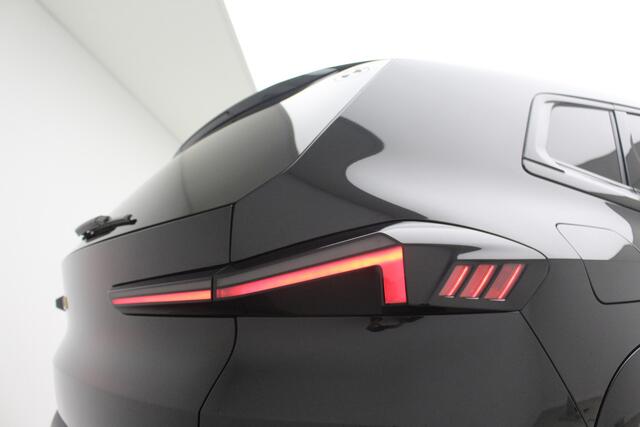 BMW XM PHEV V8 | 23" | Bowers & Wilkins | M Driver's Pack | CoPilot | Trekhaak | Massage+Ventilatie |