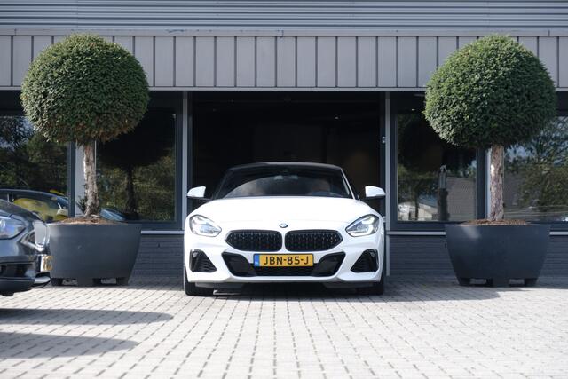 BMW Z4 Roadster M40i High Executive Edition HUD Harman Kardon Keyless Camera Carplay