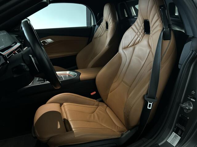 BMW Z4 Roadster M40i First Edition De Ultieme Adrenalinekick | Nieuwstaat BMW Z4 M40i Frozen Grey | 340 PK!