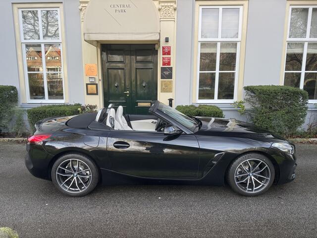 BMW Z4 Roadster sDrive20i, Sport line, H/K