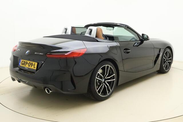 BMW Z4 Roadster sDrive20i High Executive 197pk | Automaat | M-Sport | Lederen Bekleding | Navigatie | Stoel-Stuurverwarming | Cruise Control Adaptief | Climate Control | Geheugenfunctie Best Stoel