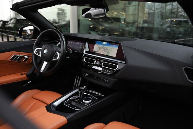 BMW Z4 Roadster M40i High Executive Automaat / M Sportstoelen / M Adaptief onderstel / Head-Up / Adaptieve LED / Comfort Access / Active Cruise Control