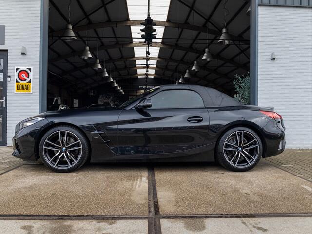 BMW Z4 Roadster sDrive20i High Executive 320pk *HUD | 19" | Keyless | Blindspot | Stuur- & Stoelverwarming | Camera | Sportstoelen Leder*