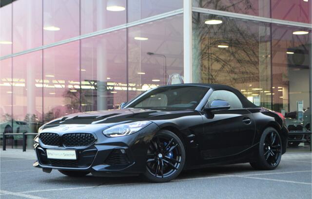 BMW Z4 Roadster M40i High Executive Automaat / M Sportstoelen / Achteruitrijcamera / M Adaptief onderstel / Comfort Access / Head-Up / Active Cruise Control