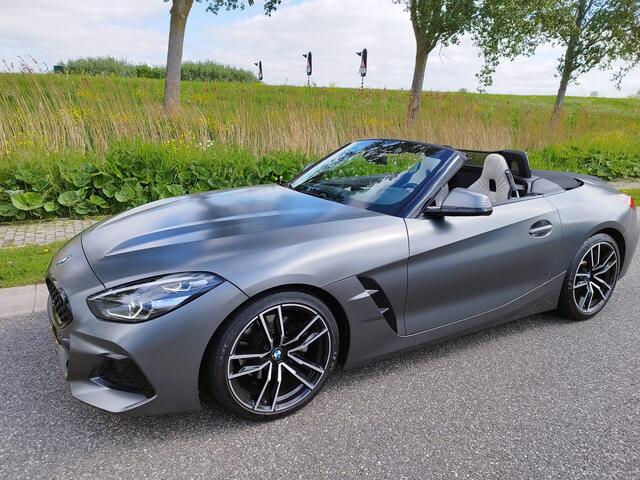 BMW Z4 Roadster sDrive20i High Executive * 36.079 KM ** M-PAKKET ** FABRIEKSKLEUR **