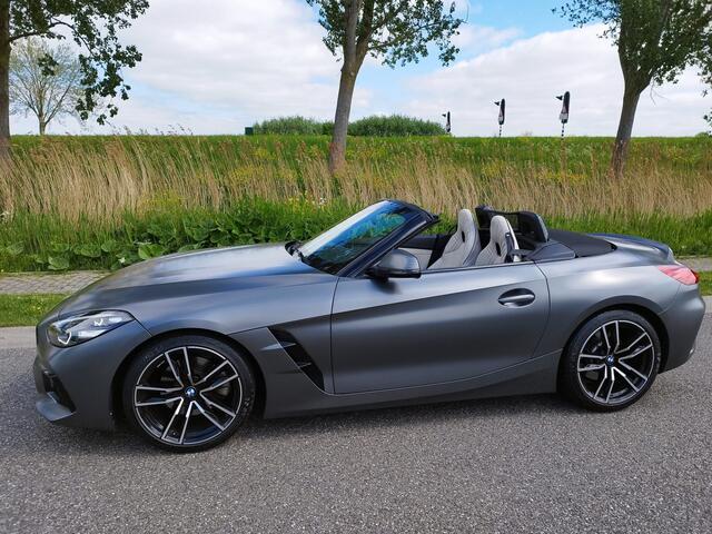 BMW Z4 Roadster sDrive20i High Executive * 36.079 KM ** M-PAKKET ** FABRIEKSKLEUR **