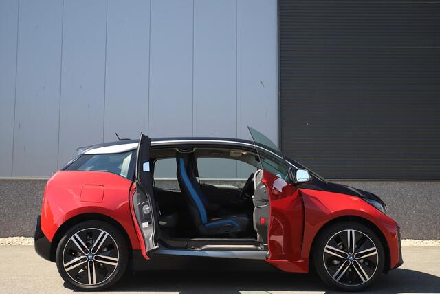 BMW i3 Executive 120Ah 42 kWh/Carplay/W-pomp/Camera/3-fase/20"/Led