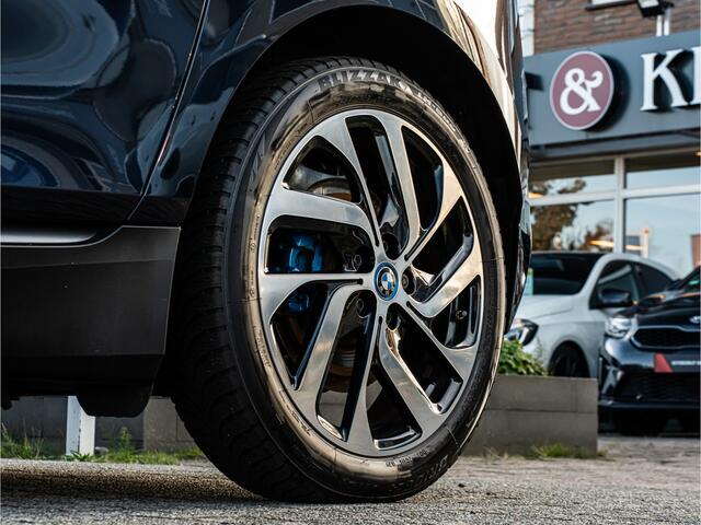 BMW i3 Basis 120Ah 42 kWh ORG NL WARMTEPOMP LED STOELVERW 19 INCH CRUISE PDC