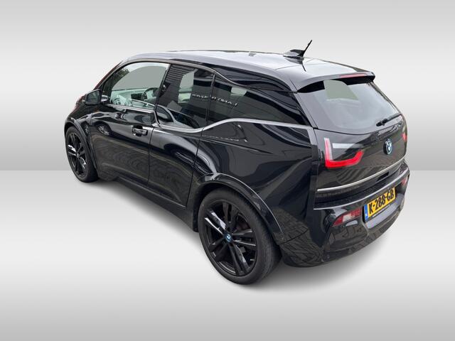 BMW i3 S Dark Shadow Edition 120Ah 42 kWh / Camera / Navigatie / 20'' / Stoelverwarming / DAB / LED / Cruise Control