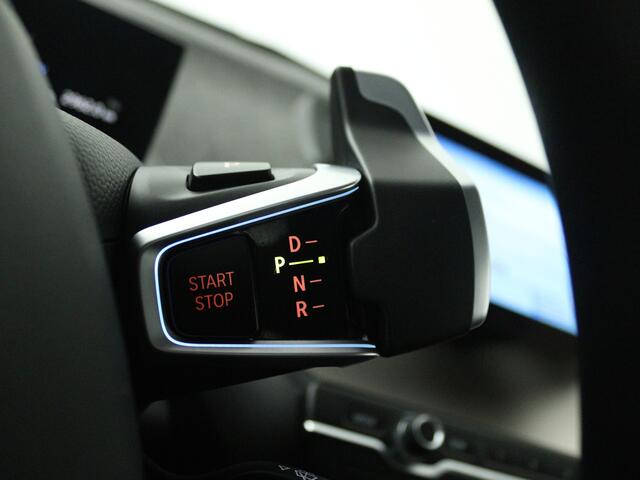 BMW i3 Executive Edition 120Ah 42 kWh | Panoramadak | Stoelverwarming | Parkeerhulp | Nederlandse Auto | NAP |