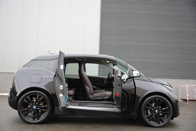 BMW i3 Executive 120 Ah 42kWh*Dark Shadow*/Leder/W-Pomp/1e eig./Camera/3-fase/20"