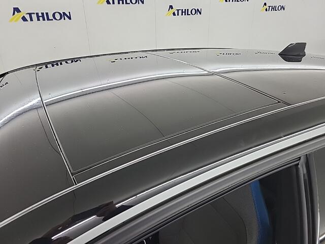 BMW i3 Executive Edition 120Ah 42 kWh | Panoramadak | Stoelverwarming | Adaptive Cruise Control | Navigatie | Keyless | Camera | Parkeersensoren | Warmtepomp | NAP | BTW