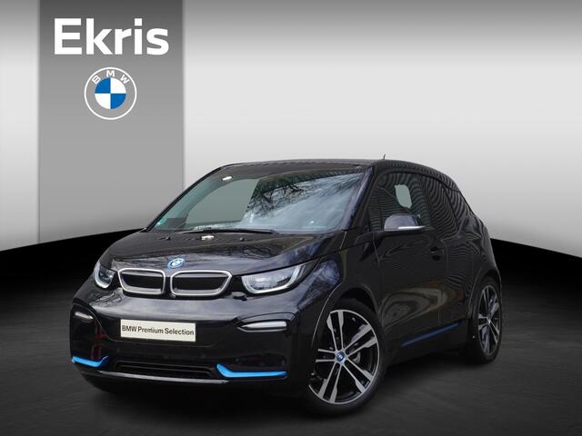 BMW i3 i3s 120Ah Comfort Access | Achteruitrijcamera | Driving Assistant Plus | Elektrisch verwarmde voorstoelen | 20 inch lichtmetalen i light wielen Dubbelspaak