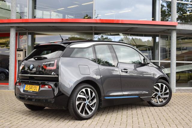 BMW i3 S 94Ah 33 kWh | Cruise Control | Climate Control | Navigatie | Camera + Sensoren Voor/ Achter |