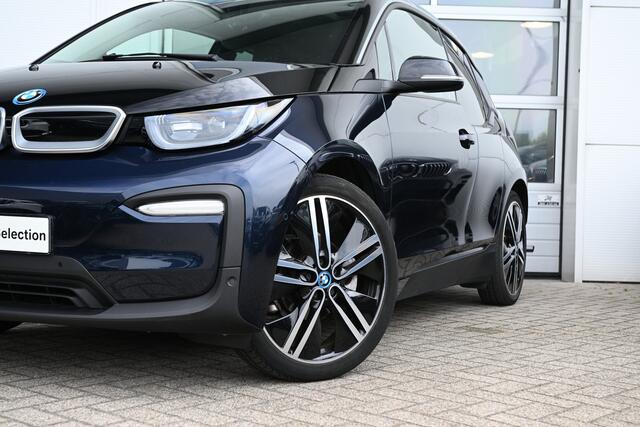 BMW i3 Executive / Schuif-kanteldak / Comfort Access / Achteruitrijcamera / Adaptive Cruise Control / Stoelverwarming