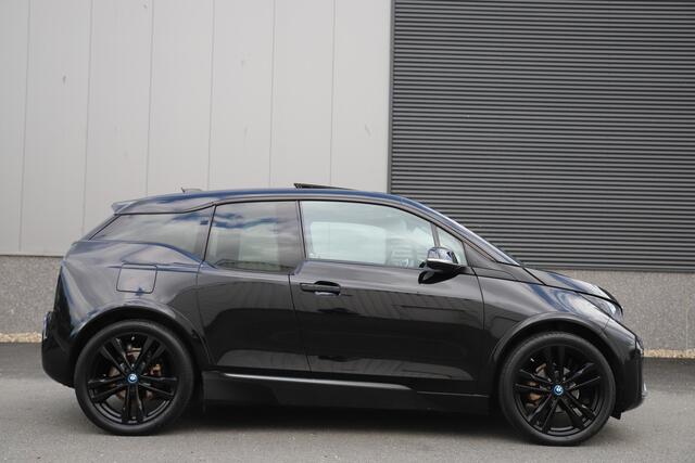BMW i3 S 184pk Dark Shadow /120Ah 42 kWh/Sunroof/1e Eig./Leder/H-Kardon/Adaptive/W-pomp