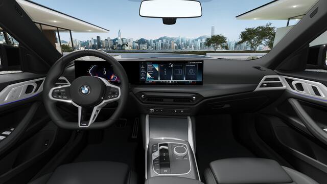 BMW i4 eDrive35 M Sport / Achteruitrijcamera / Adaptieve LED / Active Cruise Control / Parking Assistant / Comfort Access / Stoelverwarming