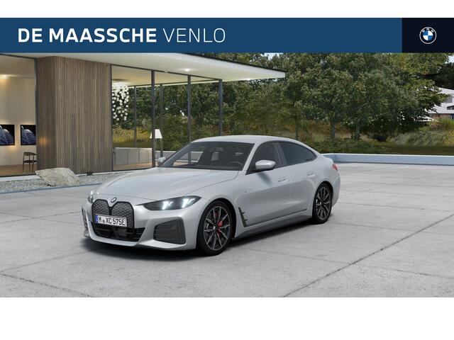 BMW i4 eDrive40 M Sport / Achteruitrijcamera / Adaptieve LED / Active Cruise Control / Comfort Access / Stoelverwarming / Parking Assistant