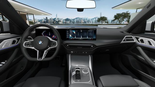 BMW i4 eDrive35 M Sport / Achteruitrijcamera / Adaptieve LED / Comfort Access / Active Cruise Control / Stoelverwarming / Comfort Access