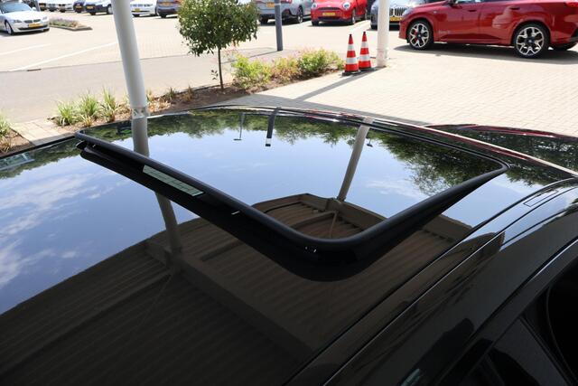 BMW i4 eDrive40 M Sport Edition 84 kWh | M Sportpakket Pro | Driving Assistant Professional | Innovation Pack