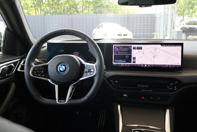 BMW i4 eDrive40 M Sport Edition 84 kWh | M Sportpakket Pro | Driving Assistant Professional | Innovation Pack